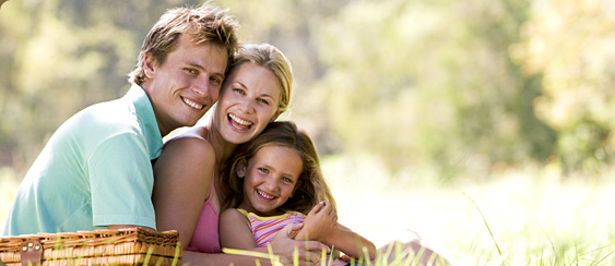 photo of family having a picnic